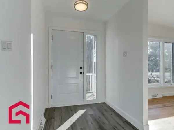 Renovated Brick Bungalow 4 Bedrooms 2 Bathrooms