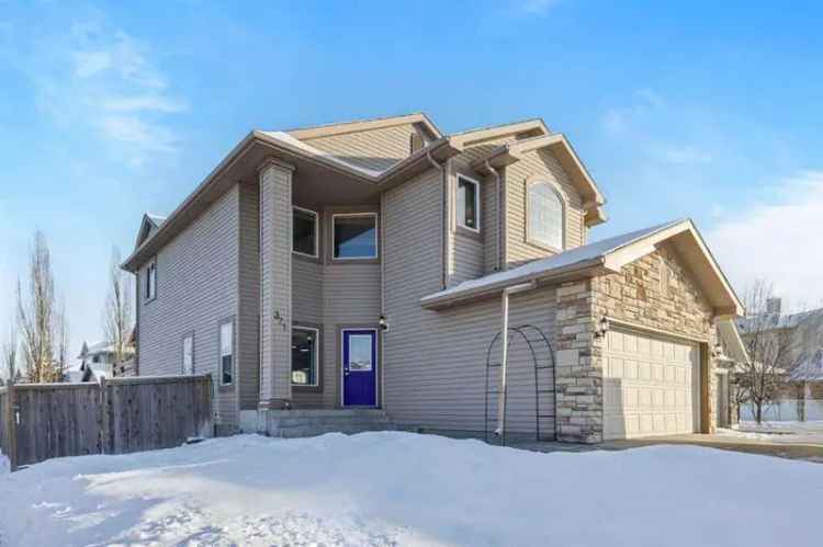 5-Bedroom 35-Bathroom Home in Okotoks Crystal Shores