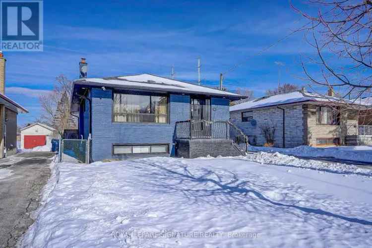 3 3 Bedroom Bungalow in Scarborough Near Subway GO and LRT