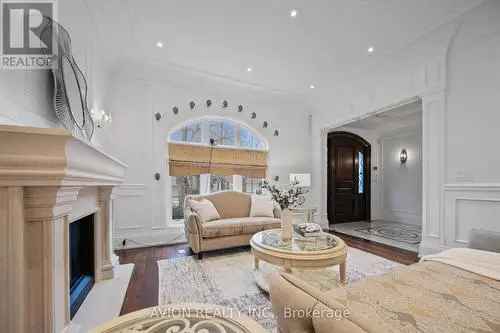 Stunning Luxury Home For Sale in Toronto