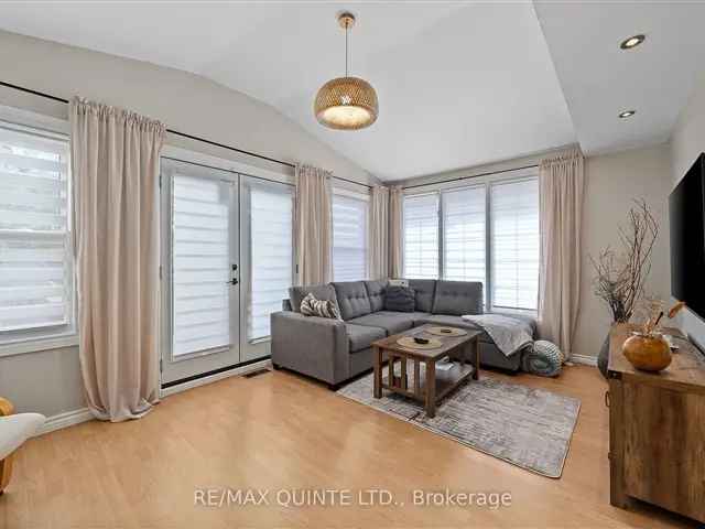 House For Sale in Quinte West, Ontario