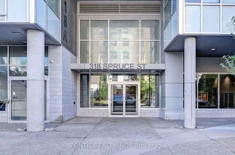 Condo For Sale in Waterloo, Ontario