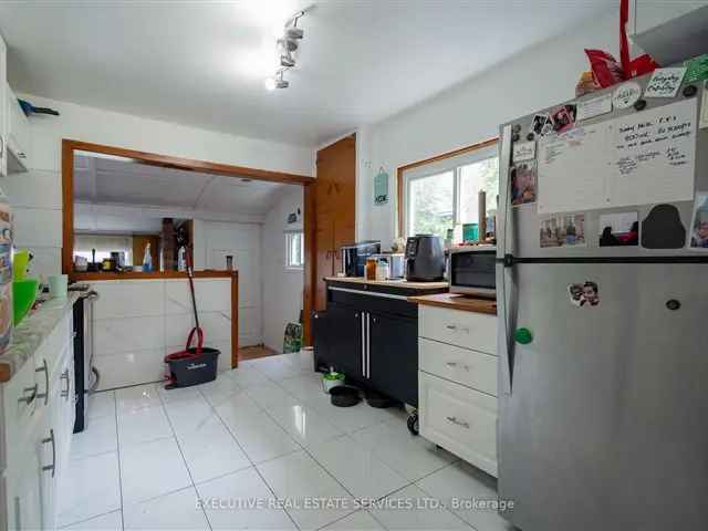 House For Sale in Niagara Falls, Ontario