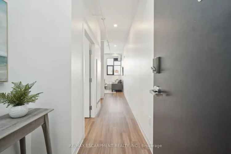 Guelph Loft - Alice Block - 1 Bed 1 Bath - Modern Amenities