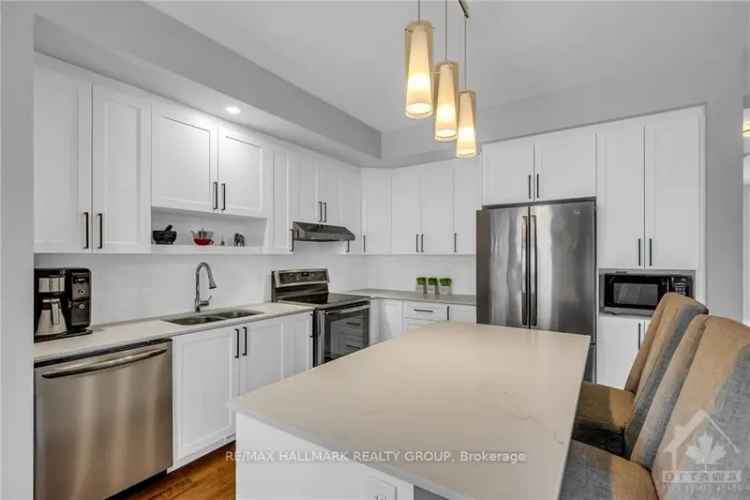 Carleton Place Townhome 3 Bed 35 Bath Modern Finishes