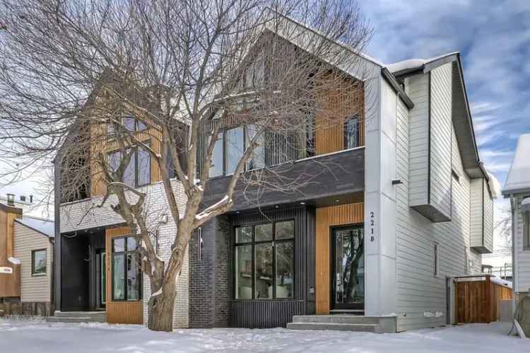 House For Sale in Calgary, Alberta