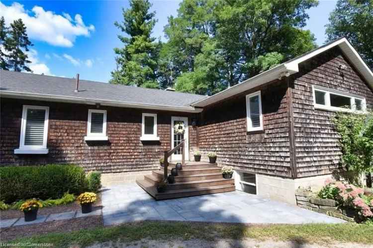 House For Sale in Hamilton, Ontario