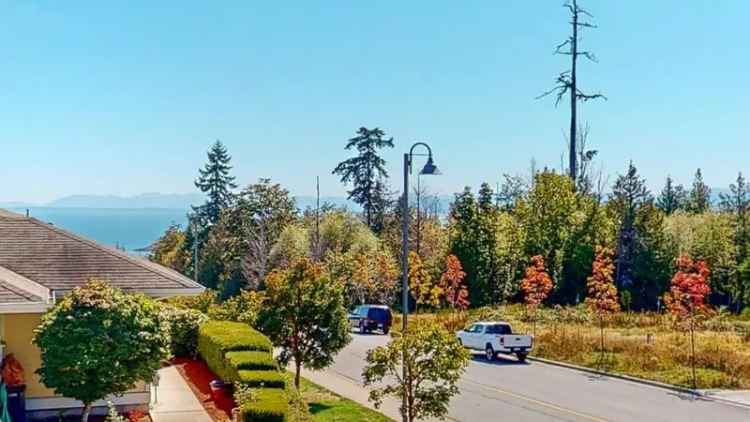 A $990,400.00 Apartment/Condo with 2 bedrooms in Sechelt District, Sunshine Coast