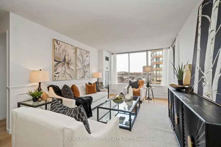 buy condo Markham beautifully renovated with modern design and comfort