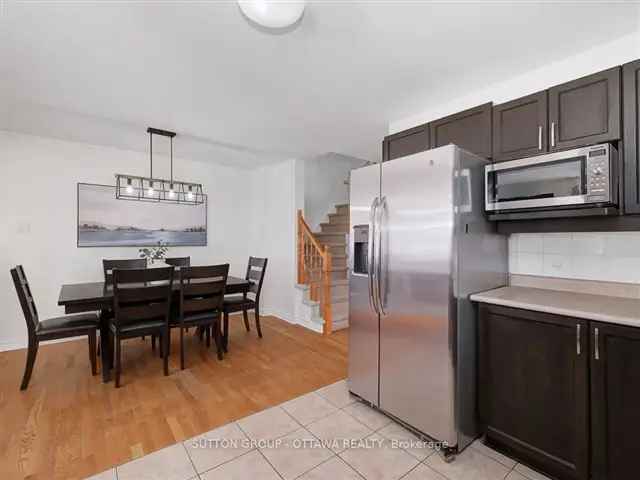 Four Bedroom Semi-Detached Family Home in Barrhaven