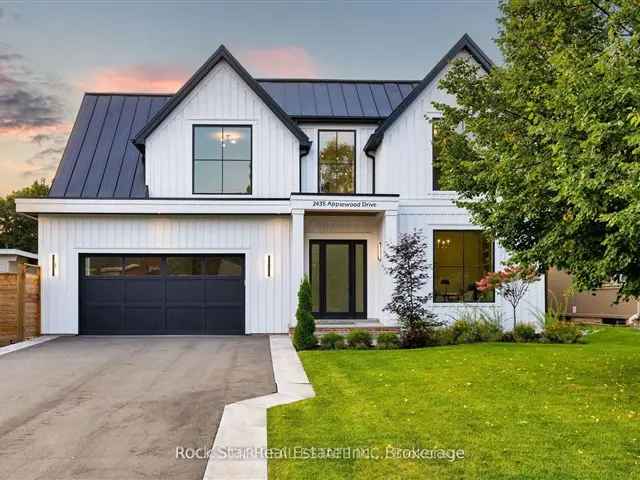 Modern Farmhouse in Bronte Village - 4+1 Beds, 5.5 Baths