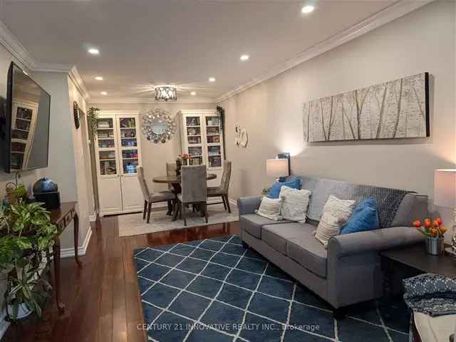 House For Sale in Mississauga, Ontario