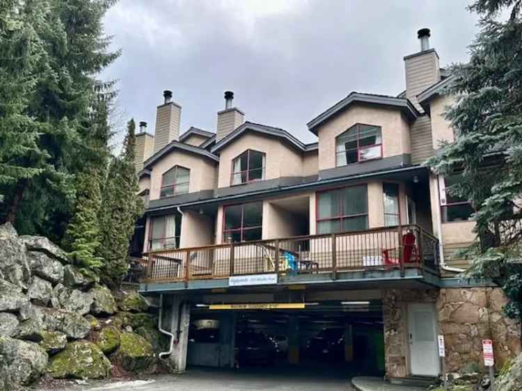 SL 4 High Pointe: Updated 1-Bedroom Townhome near Whistler Creekside