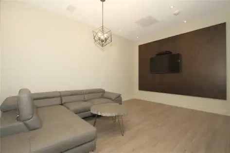 3 rooms apartment of 532 m² in Toronto