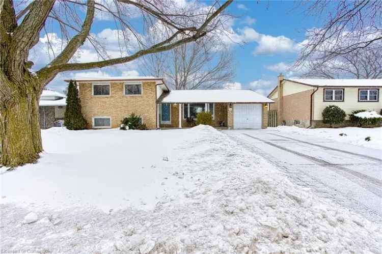 Spacious Beamsville Home with Large Lot and Deck