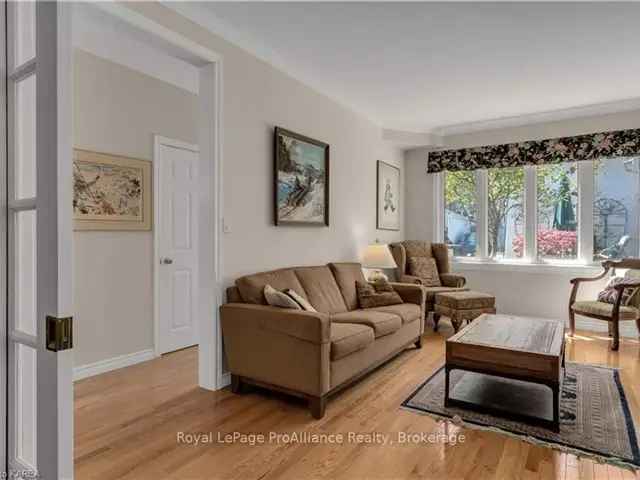 2 Bedroom Townhome in Portsmouth Village Steps from Lake Ontario