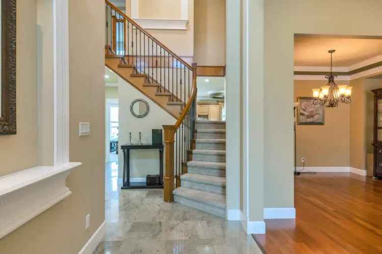 East Newton Custom Home 4 Bed 3 Bath 1 Bed Suite