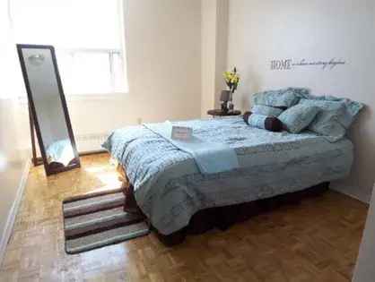 1 room apartment of 345 m² in Toronto