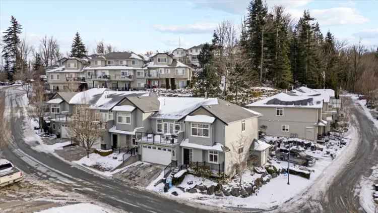 4 Bedroom Townhome in Abbotsford East - Kings Gate Community