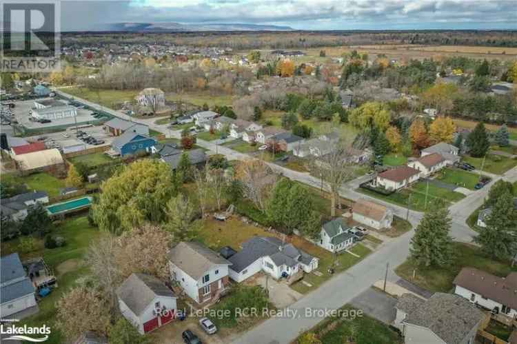 Stayner Bungalow - 3 Bedroom Family Home Near Schools