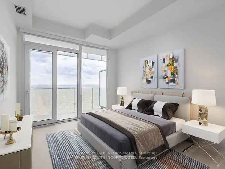 Luxury 2 1 Bed 2 Bath Suite in M City 1 with Lake Views and Amenities