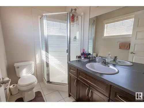4 Bedroom 3.5 Bath Home in Charlesworth Edmonton