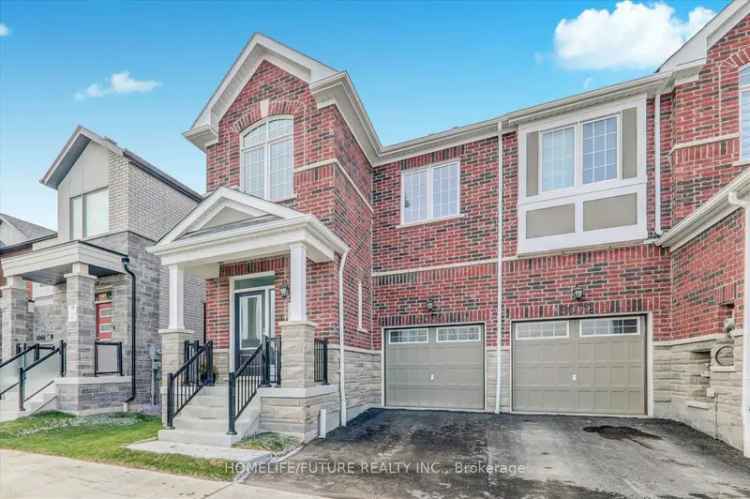 House For Sale in Pickering, Ontario