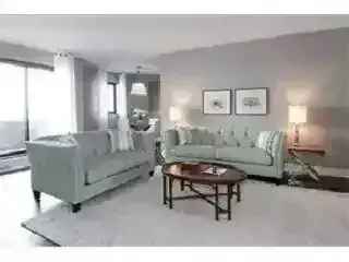 5250 Lakeshore Road -  in Burlington