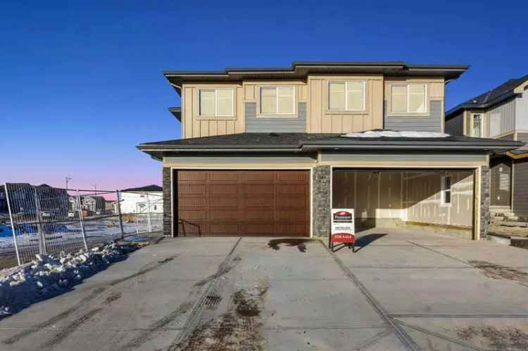 Beautiful Front Garage Duplex Near Childrens Park