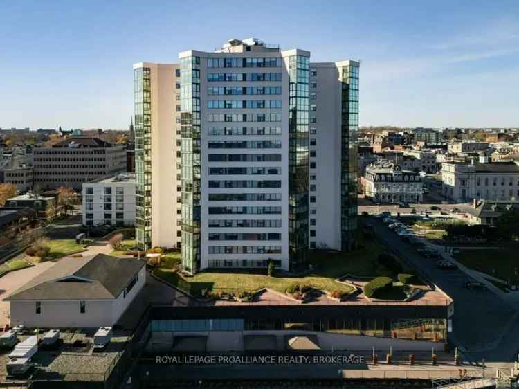 Downtown Kingston Condo: 1680 sq ft, 2 Beds, 2 Baths, Amazing Views