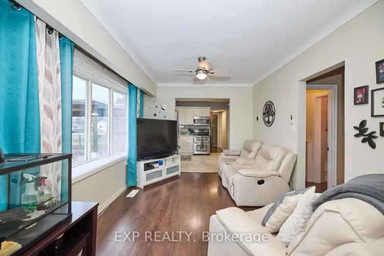 Move in Ready 3 Bed 2 Bath Bungalow Western Hill