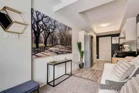 4 rooms house of 290 m² in Toronto