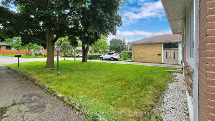 House For Sale in Richmond Hill, Ontario