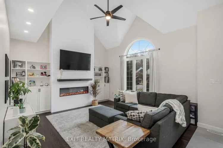 Updated 2-Storey Home in Mont-Roc - 3 Beds, 2 Baths, Finished Basement