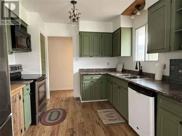 Merritt Rancher 3 Bed 2 Bath Full Basement Workshop