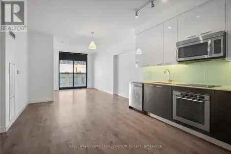 1 room apartment of 211 m² in Toronto