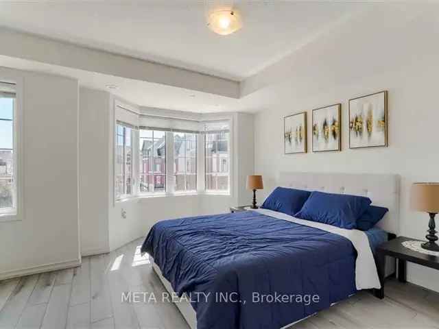 Dream Home Alert Gorgeous End Unit Townhouse in Windfields