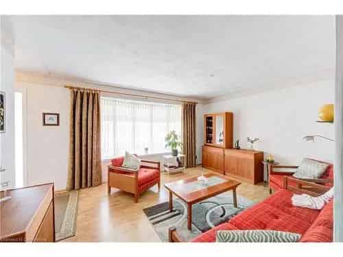 House For Sale in Alpine Kitchener Ontario
