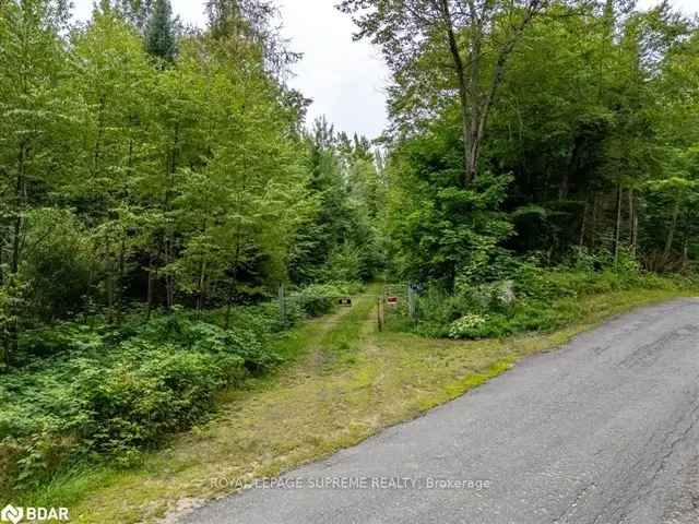 36 Acre Lot Near Bracebridge Huntsville Muskoka Family Getaway