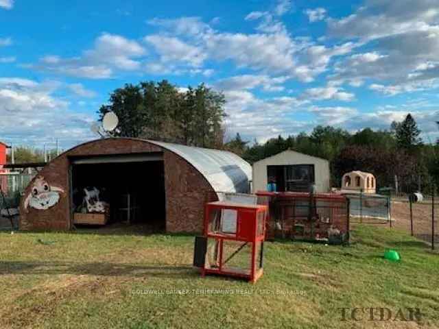 Country Farmhouse Hobby Farm 50 Acres Near Lakes Trails