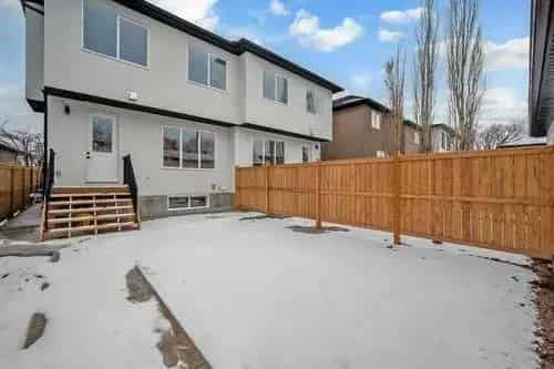 Capitol Hill Semi-Detached Infill with Legal Suite