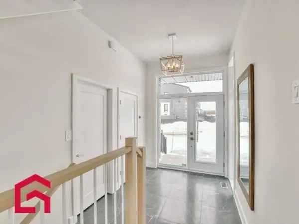 Two or More Storey House for Sale Laurentides