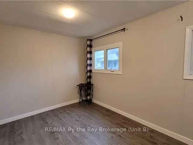 House For Sale in Wasaga Beach, Ontario