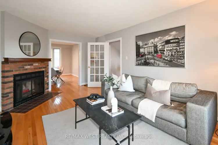 House For Sale in Toronto, Ontario