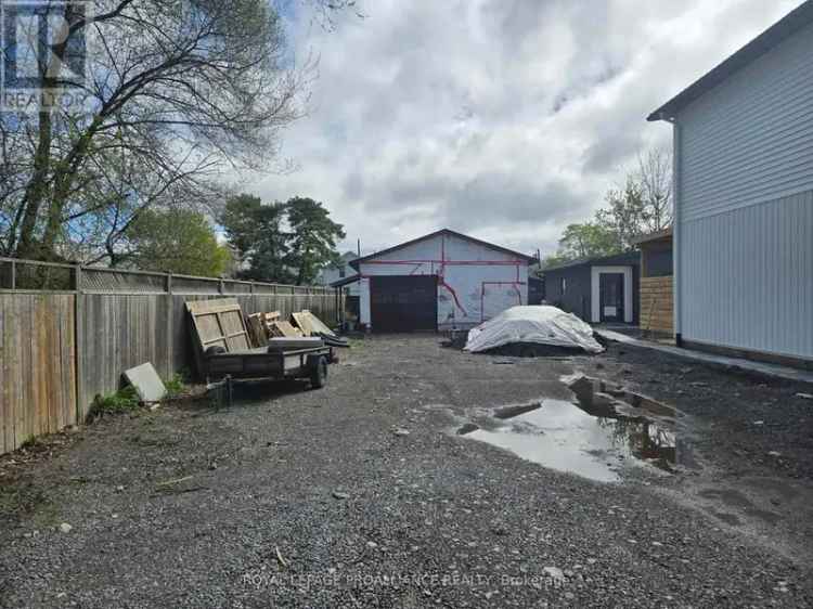 Belleville South End Vacant Lot - Build Your Dream Home