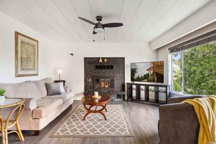 5-Bedroom Home in Comox with Ocean Views and Suite Potential