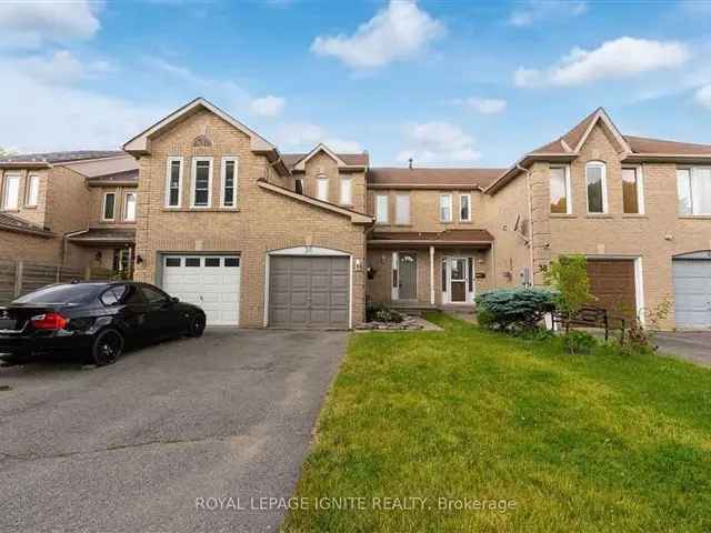 3 Bedroom 2 Bathroom Townhouse in Whitby Williamsburg