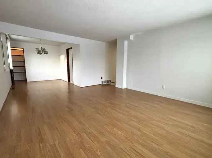 Rent 3 Bedroom Main Floor Home in Edmonton with Large Yard