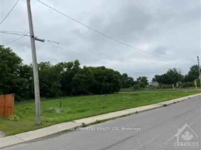 Land For Sale in Smiths Falls, Ontario