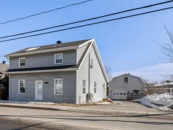 3-Bedroom House for Sale Quebec North Shore RF924